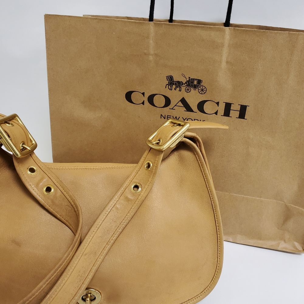Vintage Coach Crescent Bleecker Bag 9338